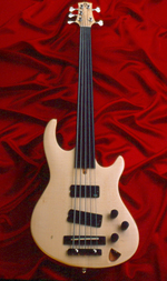 Five-string fretless bass guitar